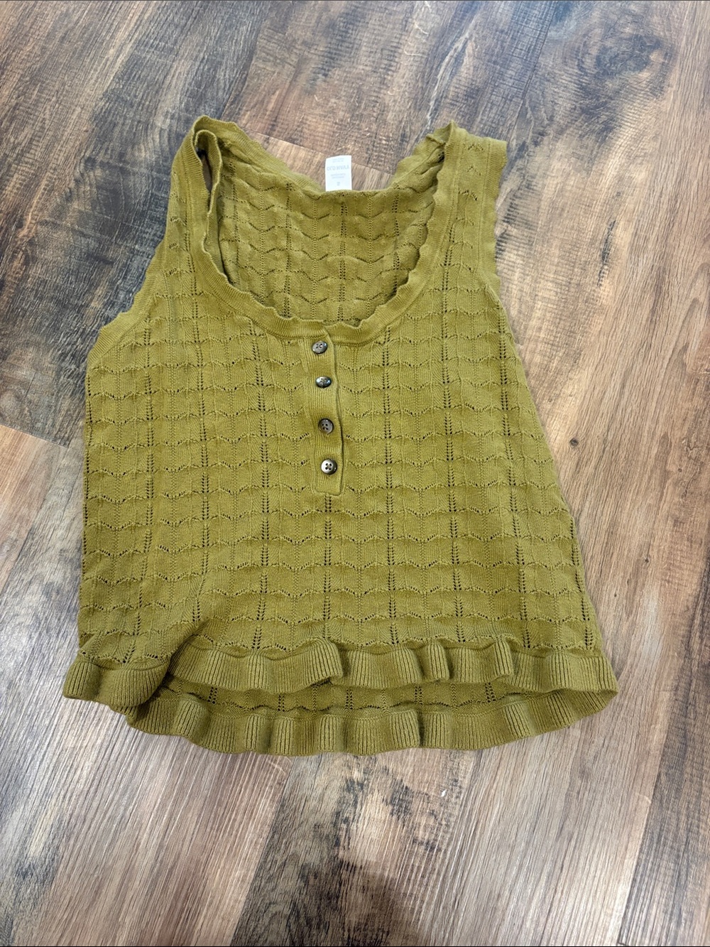 Old Navy Sleeveless Pointelle Cropped Henley Top